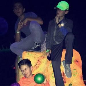 Meet your Posher, Dk